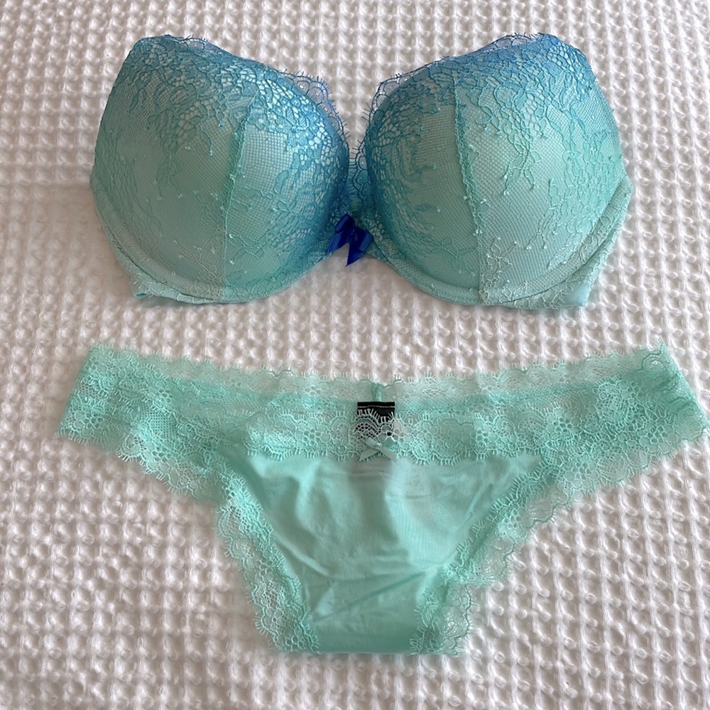 VS Lace Bra and Panty Set